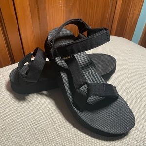 TEVA Midform Universal Sandals